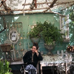 Meet your Posher, Hana